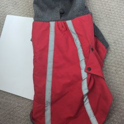 NEW FLEECE DOG JACKET SIZE M MAKE OFFER