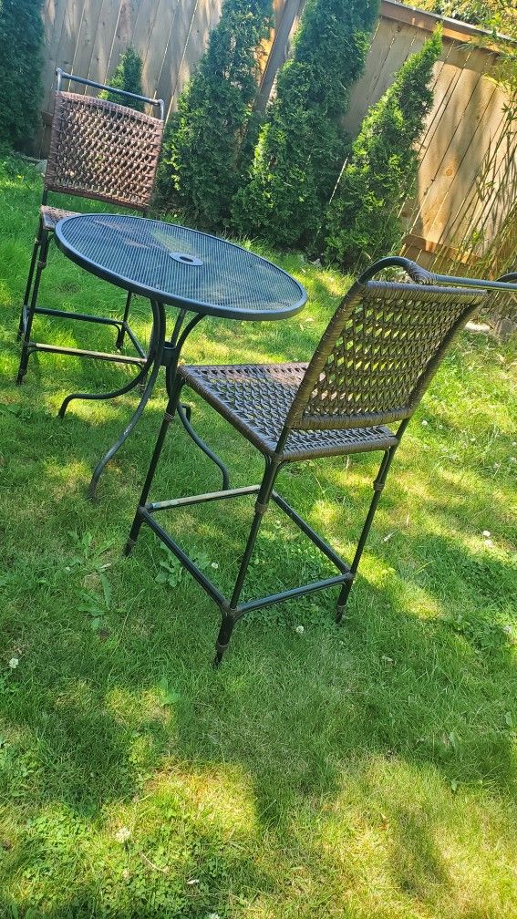 Table chair set