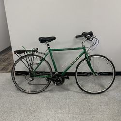Trek 720 Multitrack Hybrid Bike