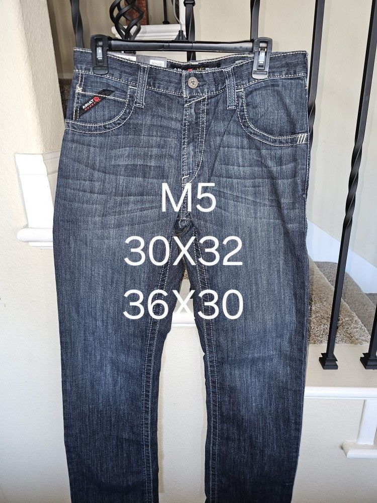 ARIAT FRC M5 LIGHT WEIGHT DURA STRETCH STRAIGHT FIT STRAIGHT LEG DENIM JEANS