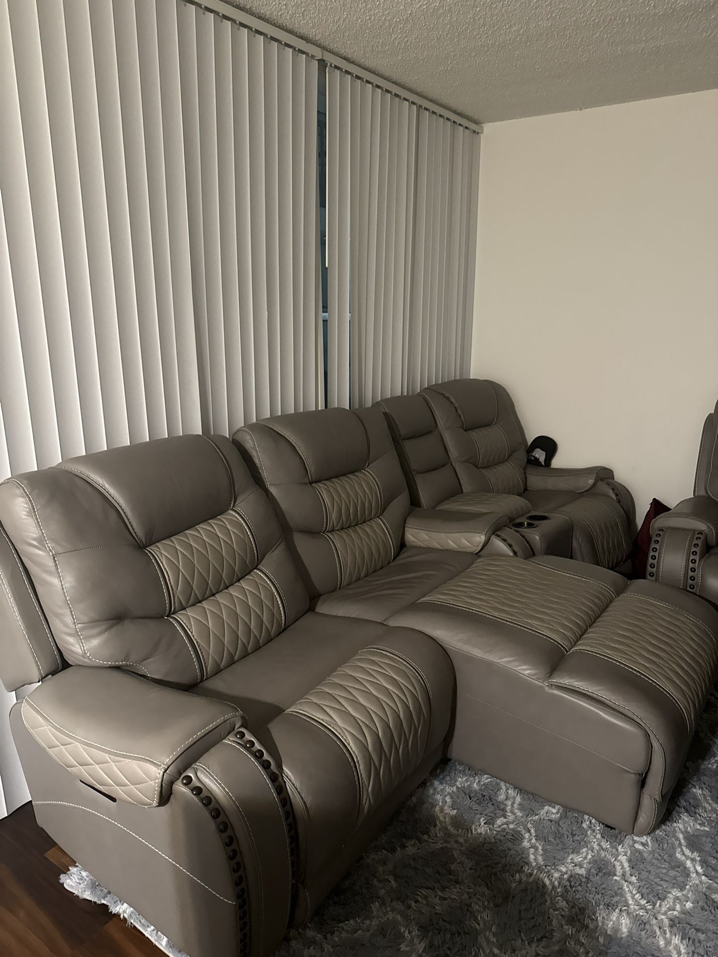 Bobs Furniture Recline Leather Couches
