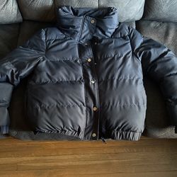 Women’s Puffer Size Large 14 Navy Blue