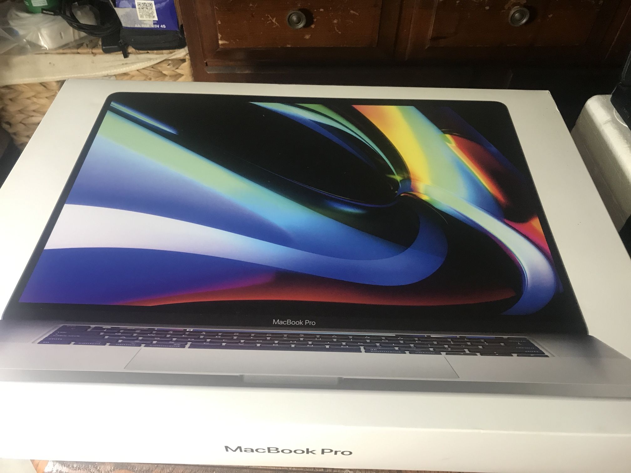 1TB storage 16GB RAM i7 15 Inch MacBook Pro 2015