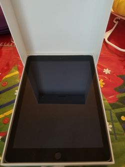 iPad Wi-Fi + Cellular 32GB - Space Gray