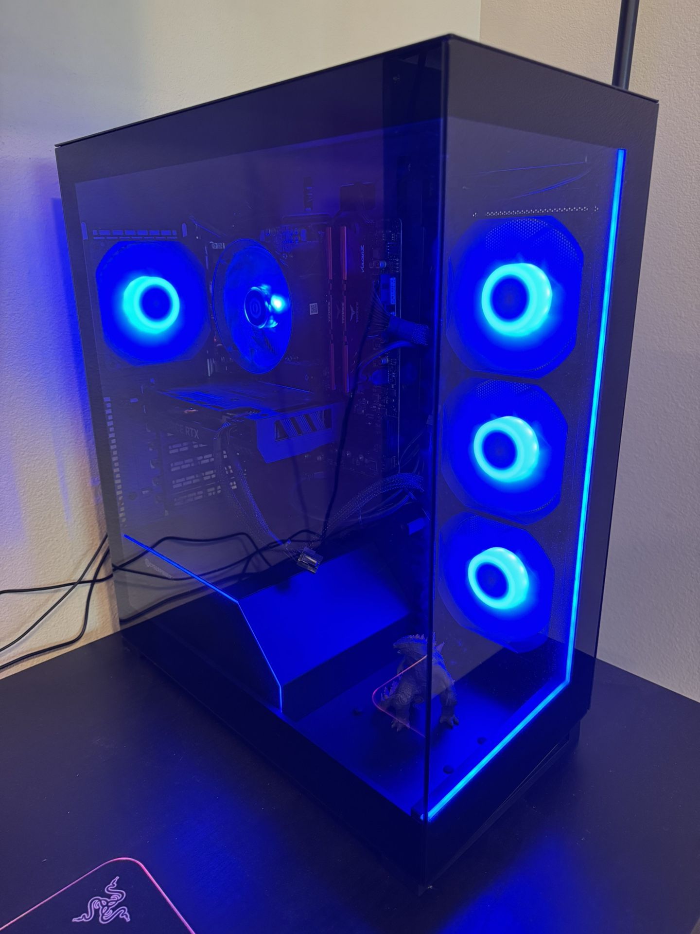 Cyberpower PC & LG monitor
