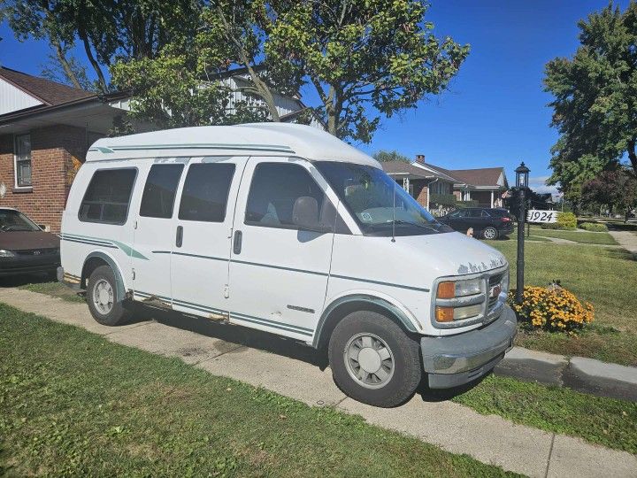 1998 GMC Savana