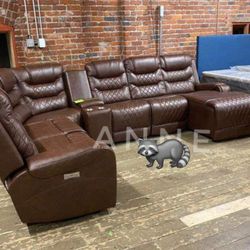 Putnam 6-Piece Modular Power Reclining Sectional with Right Chaise WITH İNTEREST FREE PAYMENT OPTİONS