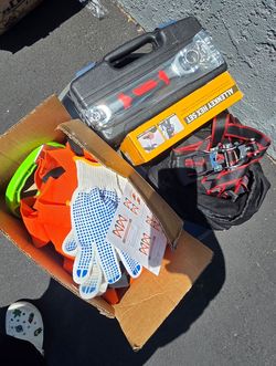 MUST SELL TODAY!!  Husky Ratchet Straps & Hand Tool Bundle