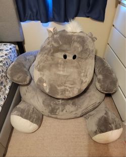 Huge hippo