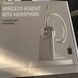 Wireless Headset With Microphone
