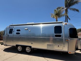 2017 Airstream Flying Cloud