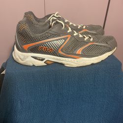 Mens Fila DLS Tennis Shoes