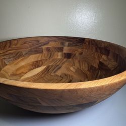 Williams Sonoma  15” salad bowl server