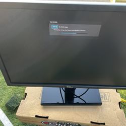 Dell UltraSharp U2412M 24" LED Monitor (in Des Moines) w/ stand & cables