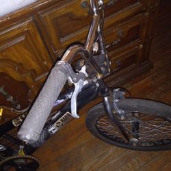 Black 20in Function F4 HARO BICYCLE CO.