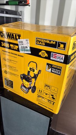 DeWalt 3400 pressure washer new