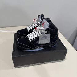 Jordan 5 black metallic reimagined