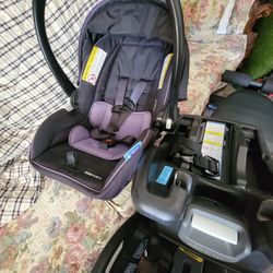 Graco Extend2Fit Car Seat