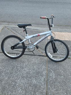 Kids Bike Magna Striker 20", Hand and Foot Break, 4-10 Years, Good Condition