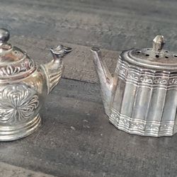 Vintage Godinger Silver Art Co Salt and Pepper Shakers Set