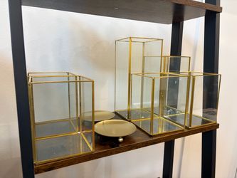 Gold glass decor