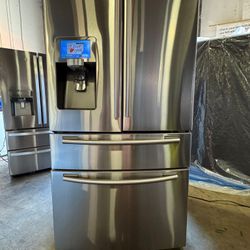 SAMSUNG 4 DOOR FRENCH DOOR SMART REFRIGERATOR 