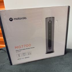 Motorola MG7700 AC1900 DOCSIS 3.0 Cable Modem Router WIFI 5