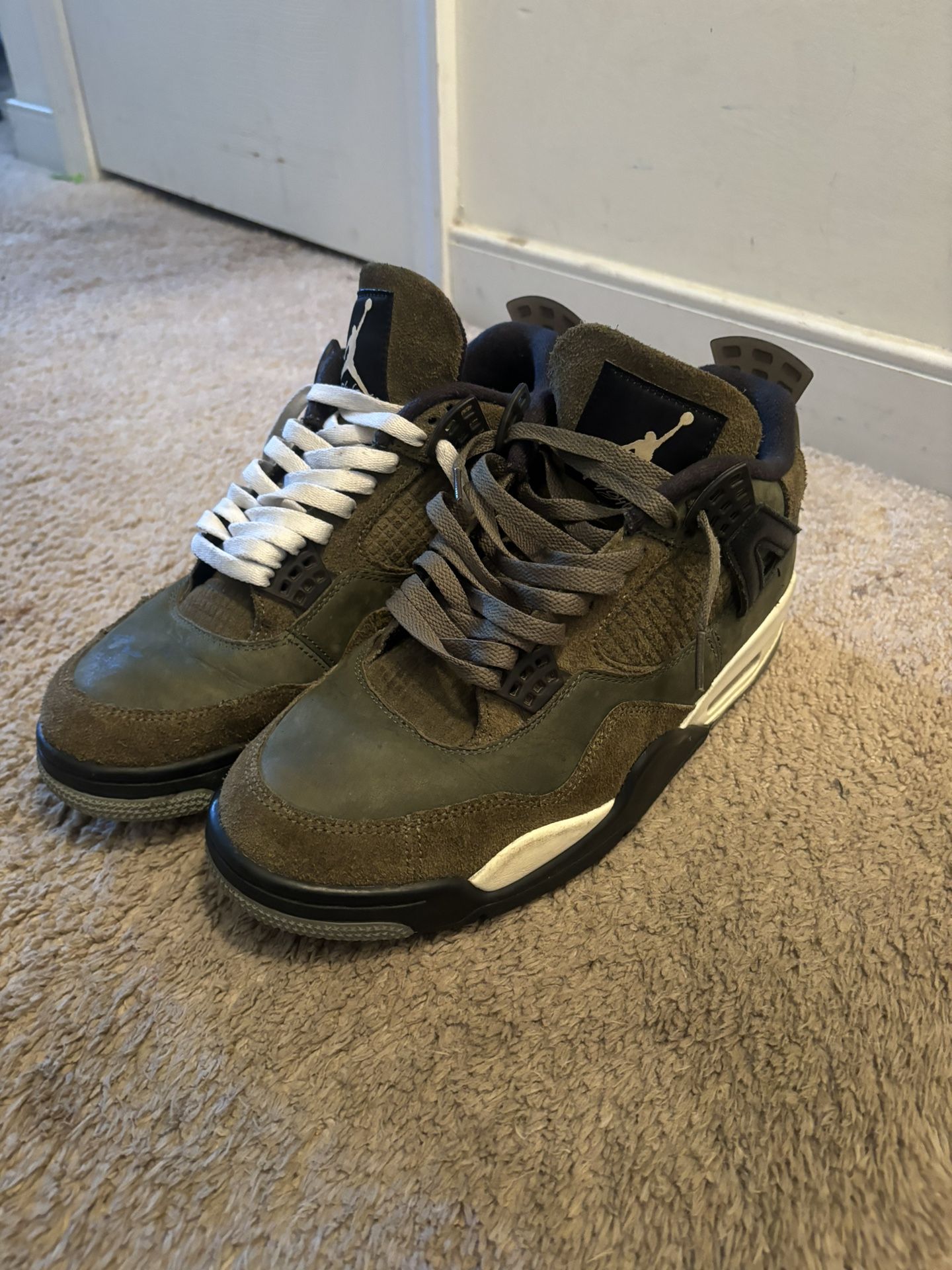 Jordan 4 Olive Green