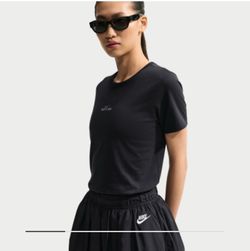 NWT Nike Sportswear BTS T-Shirt Black Women's Small (JF1696-010)