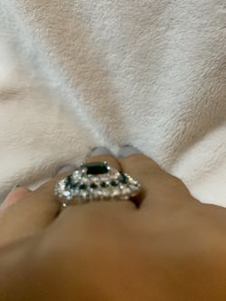 Emerald ring fashion
