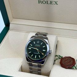 Rolex Milgauss 40mm 116400GV Green Black Dial Stainless Steel Oyster Bracelet Smooth Bezel watch box booklets tag appraisal papers