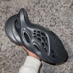 Yeezy Foam Runner