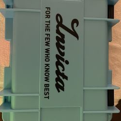 Invicta  Eight Slot Dive Impact Watch And Bracelet Case Light Blue This Is Brand New And Original Packaging