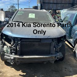 2014 Kia Sorento PARTS  ONLy
