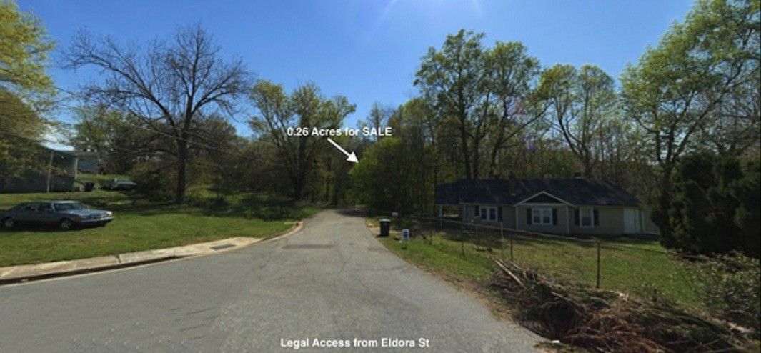 Small Lot Very Private! Great Price Not Many Left
