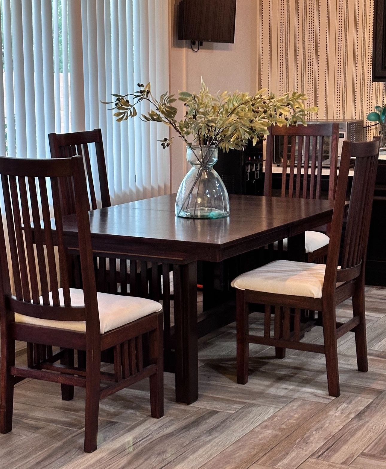 Tommy Bahama Style Kitchen Table And Chairs Set, Dining Set 