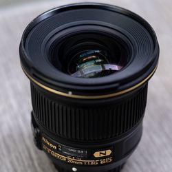 Nikon AFS 20mm F1.8G FX Lens In Excellent Condition