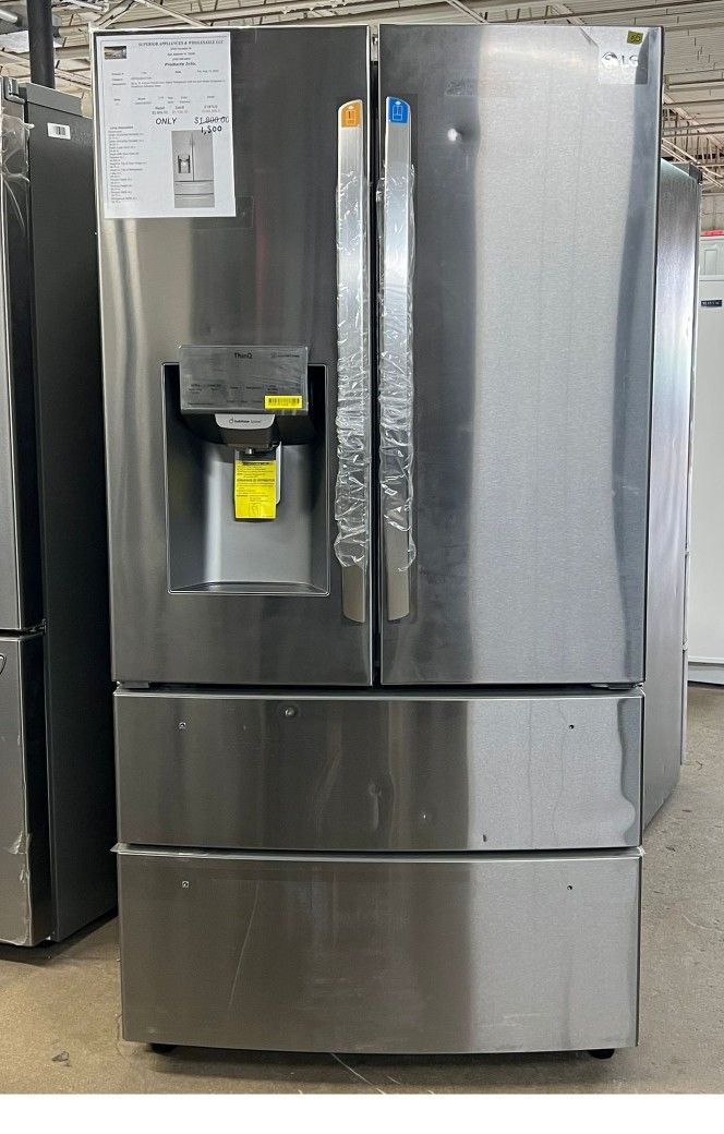 LG four door refrigerator with craft ice 
