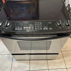 Kitchen Aid Electric Stove Range 30”