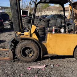 Hyster Forklift Tow Motor