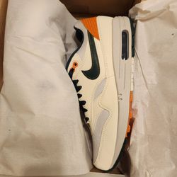 Airmax MLB Orioles size 10 and 12
