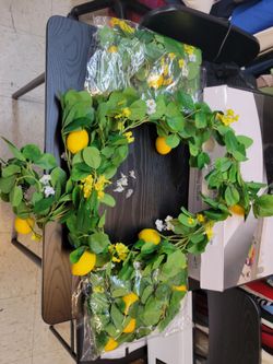 3pack-Artificial Lemon Wreath with Greenery and Flowers