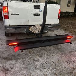 Haul Master 900lb Motorcycle Hitch Carrier Bring lights, it works perfectly It's like new I can deliver