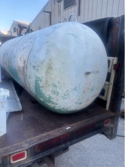 250 gallon propane tank