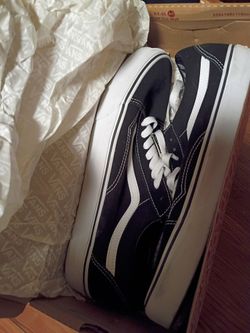 Vans shoes sz11.5