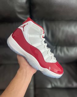 Jordan Retro 11 Cherry GS