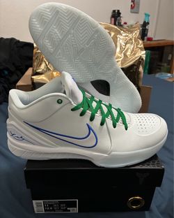 Kobe Bryant 4 (NEW)