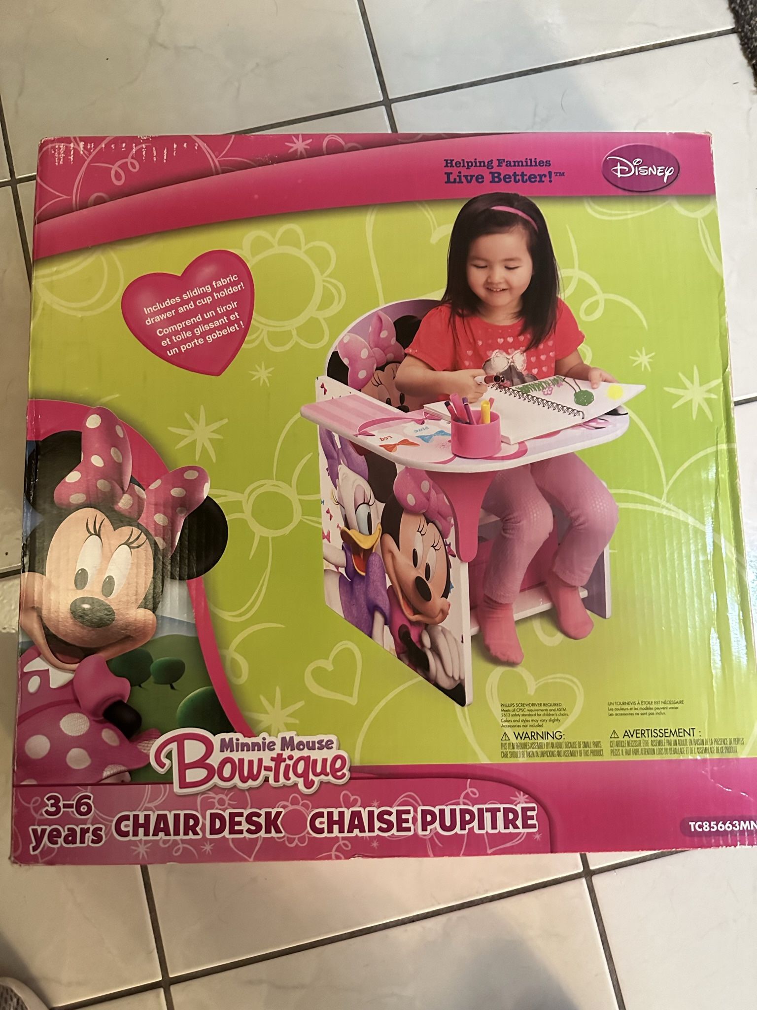 Minnie Mouse Bow-tique Chair Desk With Storage