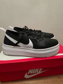 Nike COURT VISION