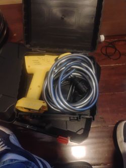 Personal pressure washer portable